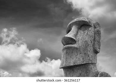 Easter Island Moai Stock Photo 361256117 | Shutterstock