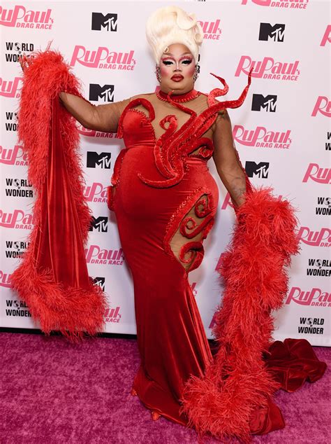 Kornbread Returns To Present Rupaul S Drag Race Season Miss