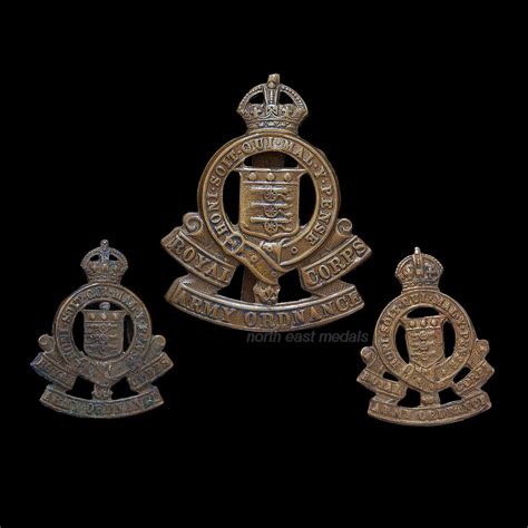 WW2 RAOC Royal Army Ordnance Corps Cap And Collar Badges British