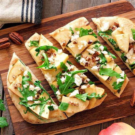 Flammkuchen Mit Ziegenk Se Und Apfel Rezept Hofer Rezeptwelt