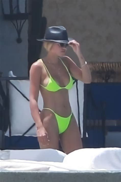 Sofia Richie In Neon Bikini In Mexico Gotceleb