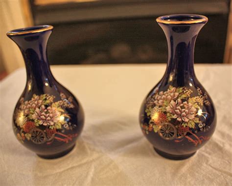 Vintage Pair Of Kutani Cobalt Blue Porcelain Bud Vases Etsy