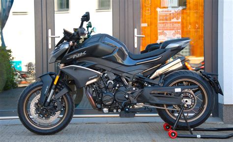 CFMOTO 800 NK Advanced BLACK BUNDA JAKO DÁREK NOVÁ 2024 201 989 Kč