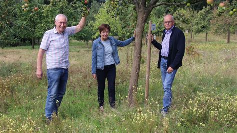 Natursch Tzer Fordern Mehr Wildwiesen Om Online