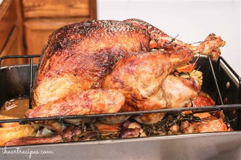 Juicy Whole Roasted Turkey I Heart Recipes