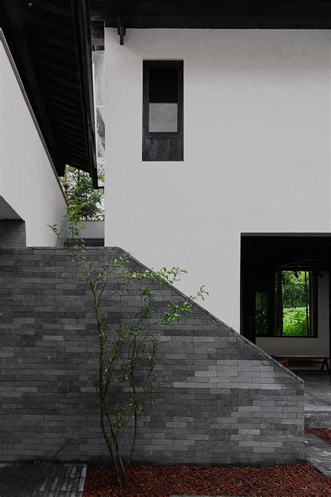 Tengchong Courtyard Yunnan China By J Architects