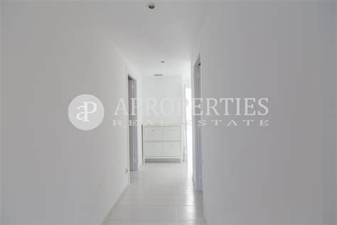 Bright Apartment For Rent Next To Illa Diagonal Barcelona