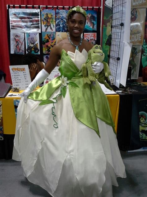 Pin By Tina Abate On Cosplay Disney Disney Cosplay Cosplay Costumes