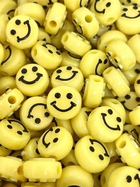 Cute Yellow Happy Face Beads Emoji Charms Smiley Face Pendants For