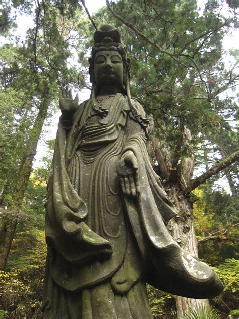 Koyasans Sacred Site Okunoin Wakayama Japan Travel Kannon Sama