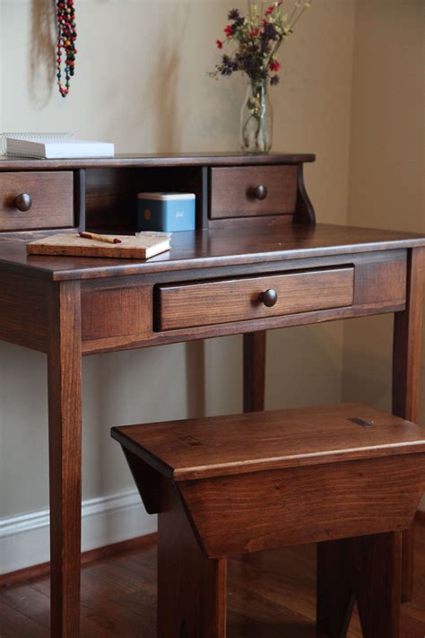 Peaceful Valley Furnitures Writing Desk Amish Handcrafted Details