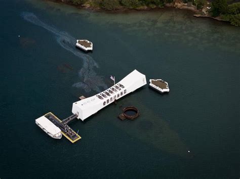 USS Arizona Memorial, Pearl Harbor Historic Sites (USS Arizona ...