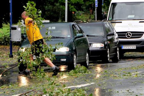 Unwetter Ber Nordrhein Westfalen M Nster Unter Wasser Der Spiegel