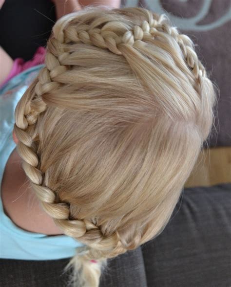 Playing with the lace braids | Jenni's hairdays