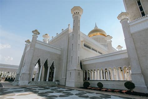 Brunei's Best-Kept Secrets: Must-See Attractions - Roamopedia.com