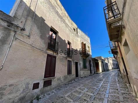 Quadrilocale In Vendita In Via Vito Carvini 77 Erice Idealista N 1