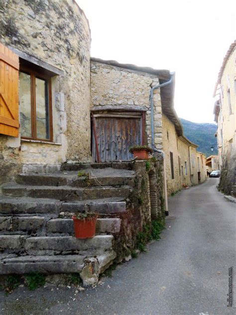 Le village de Ponet 1 Balade dans la Drôme Dans la Bulle de Manou