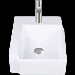 Ceramic White Bathroom Washbasin At Rs In Ludhiana Id