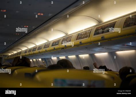 Ryanair Aircraft Interior Hi Res Stock Photography And Images Alamy