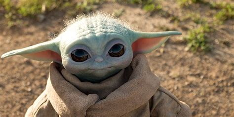 Star Wars este Baby Yoda de tamaño real es todo lo que siempre deseaste