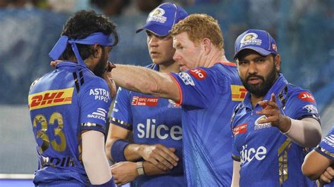 Mi Vs Srh वानखेड़े में हैदराबाद से हार का बदला लेने उतरेगी मुंबई ये