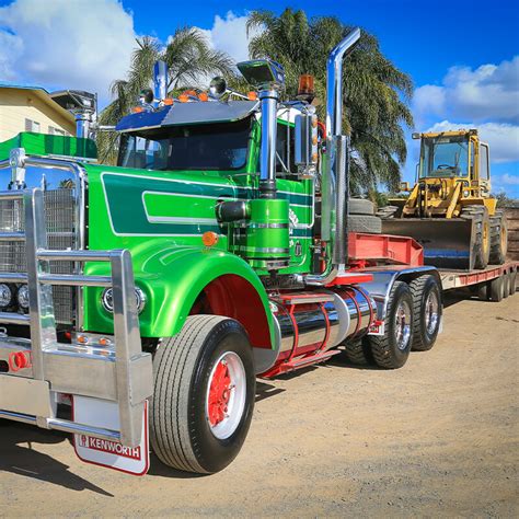 hose family team continues   home renovators truck float