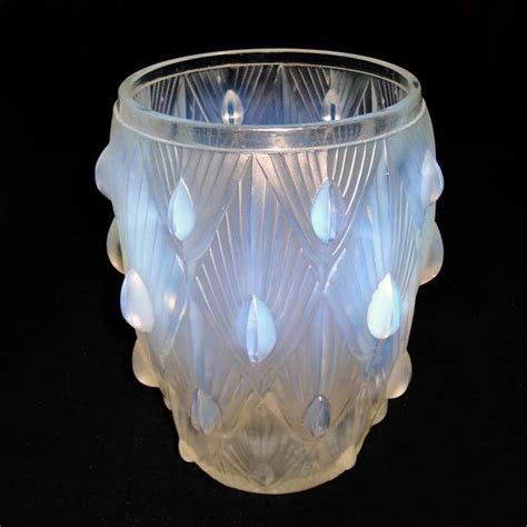 Sabino Art Deco Opalescent Glass Vase Glass Bottles Art Art Deco Cameo Vintage