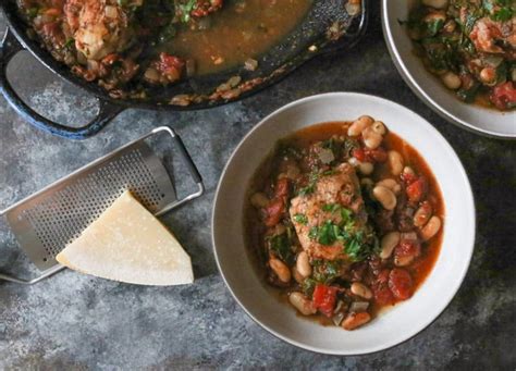 One Skillet Braised Chicken Thighs With Spinach And White Beans