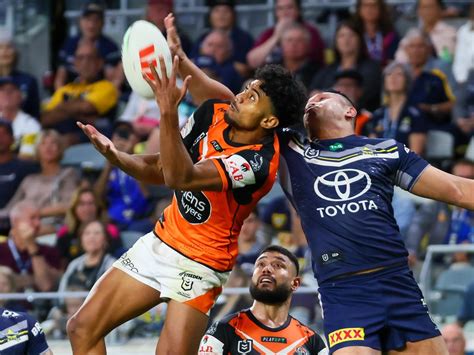 2023 Dally M Rookie Of The Year Race Wests Tigers Star Jahream Bula