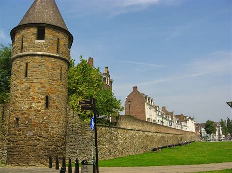 Visitare Maastricht la più antica città olandese The World Passenger