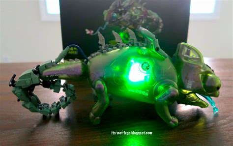 It Glows JMBricklayer 70124 Mechanical Chameleon Set Review R