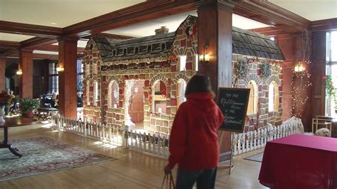 Skytop Lodge Unveils Life Size Gingerbread House