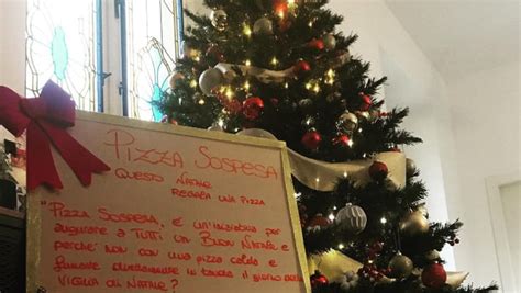 A Biella Arriva La Pizza Sospesa Di Natale La Stampa