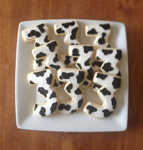 Super Easy Cow Cookie Tutorial Artofit