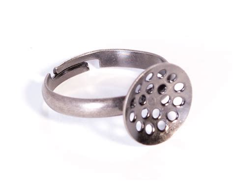 Anillo Metalico Y Ajustable Con Base Circular Con Agujeros Diam Mm