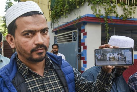 Travel Agents Close Their Offices Fearing Backlash