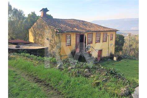 Moradia Para Restaurar Terreno Na Freguesia De Brav Es Ponte Da