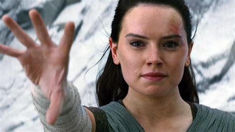 Revelado o enorme salário de Daisy Ridley para retorno de Rey em Star