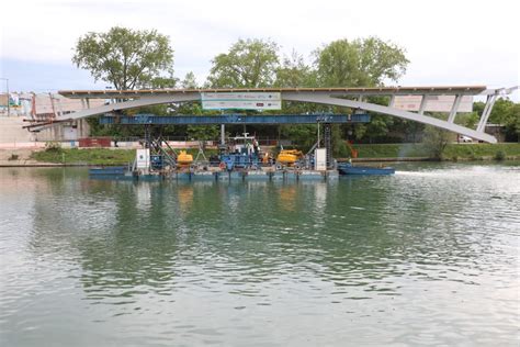 Pose D Une Passerelle Mobilit S Douces Ville De Nogent Sur Marne