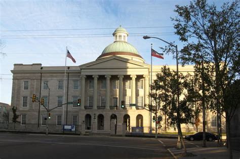 Old Capitol Museum - Jackson MS | AAA.com