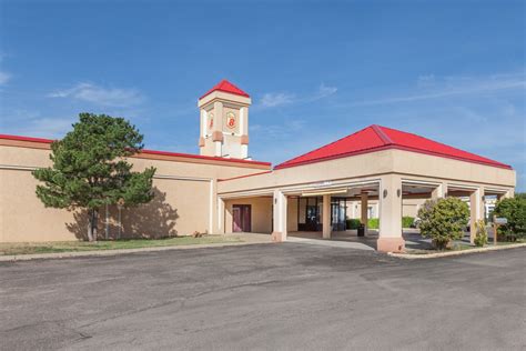 Super 8 by Wyndham Plainview | Plainview, TX Hotels