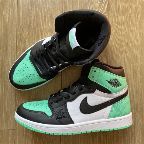 Air Jordan 1 High OG Green Glow DZ5485-130