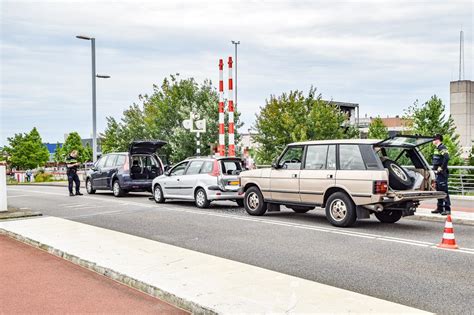 Drie Autos Botsen Op Elkaar Op Berlagebrug Brug Afgesloten Oog