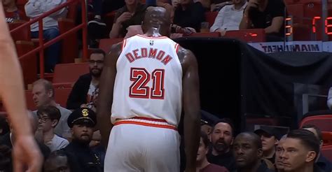 Dewayne Dedmon Ject Pour Une Embrouille Avec Erik Spoelstra