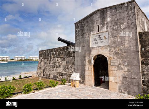 Fort Montagu Nassau, Bahamas Stock Photo - Alamy