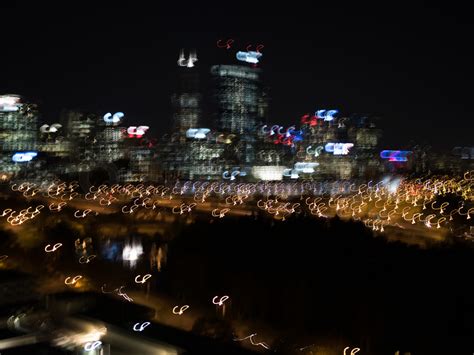 城市的高清图片 夜晚的城市生活夜大城市的模糊的散景灯 生活方式免费下载 jpg格式 4300像素 编号39476587 千图网