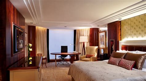 Kowloon Shangri-La - Hong Kong Hotels - Hong Kong, China - Forbes ...