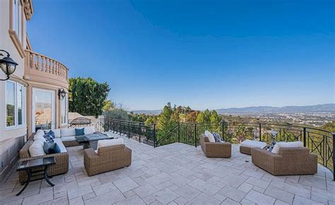 The Splendid Crystal House In Beverly Hills Which Has Been Meticulously Remodeled To Meet The