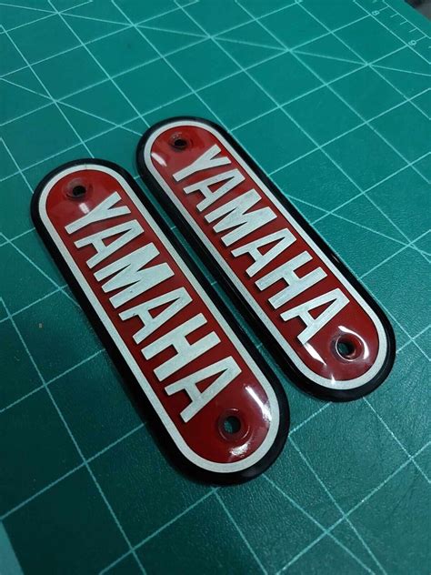 Yamaha At1 At2 Ct1 Ht1 Jt1 2 Cs2 Cs3 Emblem Badge Fuel Tank Red L R Brand New Ebay