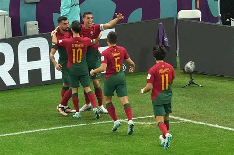 Portugal Derrota A Uruguay Y Asegura Su Boleto Para Los Octavos La Gaceta